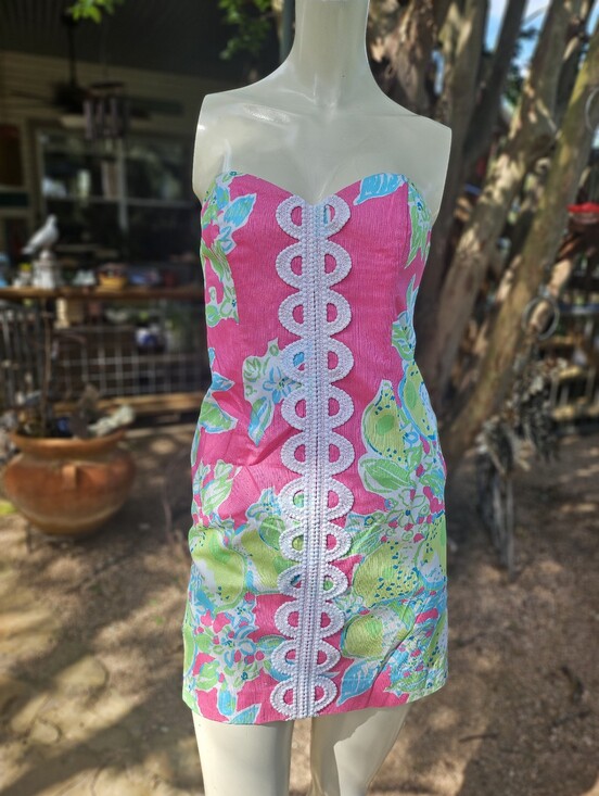 Lilly Pulitzer Dresses & Skirts - Lilly Pulitzer Strapless Pink Tropical Print Mini Shift Dress Size 0